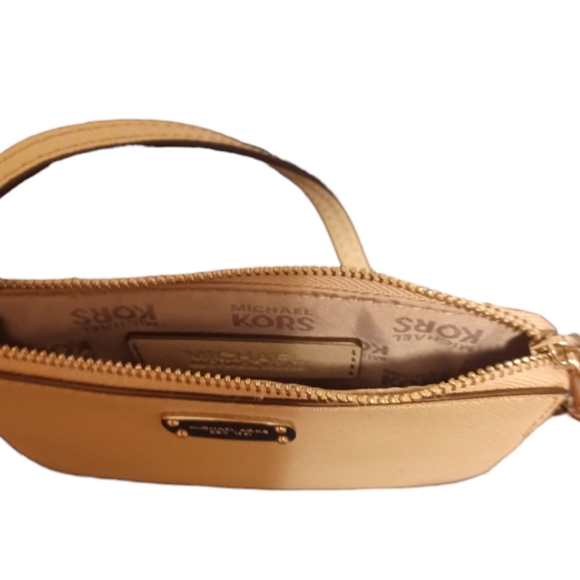 Michael Kors Wristlet Cardholder Gray - Picture 5 of 6